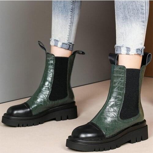 Casual Shoes Women Genuine Leather Winter Riding Boots Female Winter High Top Round Toe Platform Pumps Shoes Punk Oxfords Shoes