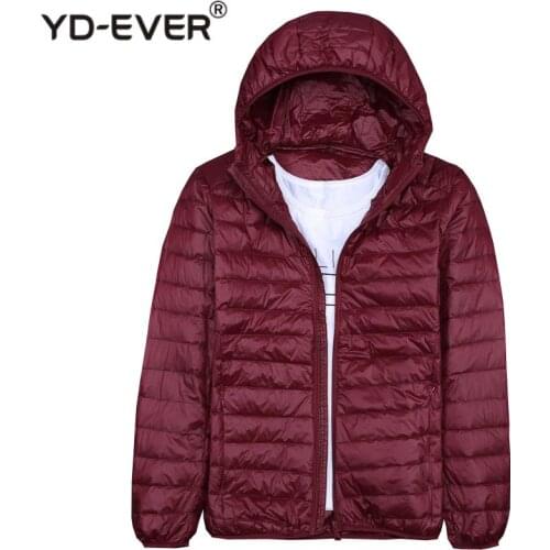 Mens Winter Coat Duck Down Jacket 2020 New Ultra Light Thin Hooded Down Coat Portable Windproof Puffer Parkas Male Overcoat