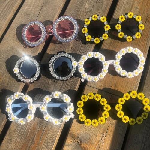 Zaolihu Cute Flower Kids Sunglasses Round Colorful Diamond Bling Eyewear 4-10 Years Children Summer Handmade Sun Glasses