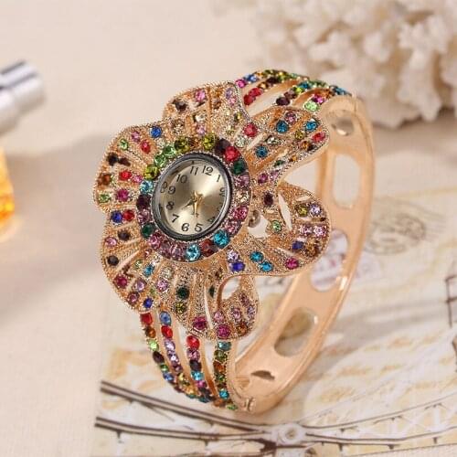 New Fashion Wrist Watch Women Flower Shape Jewelry Bracelet Watch Crystal Ladies Quartz Clock