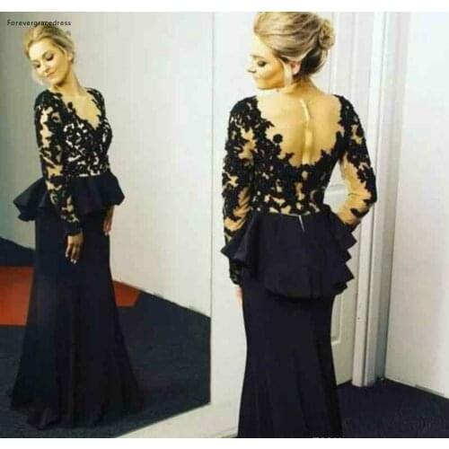 2019 Elegant Lace Mother of the Bride Dresses Vintage Long Sleeves Formal Godmother Evening Party Guests Gown Plus Size