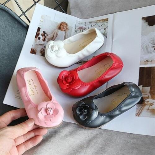 Hot Girl Leather Shoes soft skin Flats fashion sweet Flowers dance shoes Childrens soft-soled non-slip Princess shoes 21-30