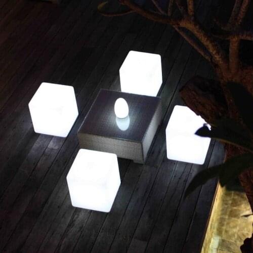 40x40x40CM LED Cube Light Luminous Furniture Remote Control 16-Color LED Cubic Stool Lamp for Outdoor Indoor Night Party Decor