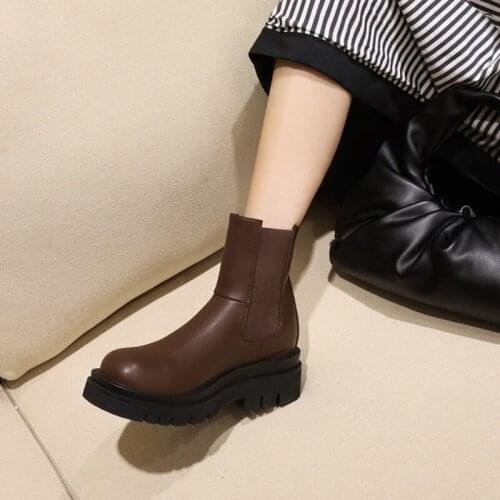 2020 Women High Quality Genuine Leather Martin Platforms Punk Motorcycle Boots Ankle Boots Comfortable D-218