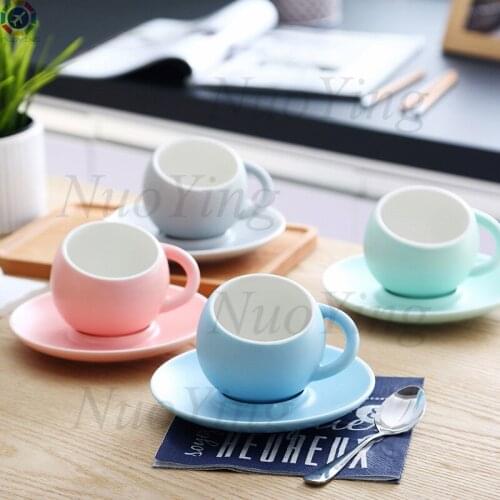 Creative European Cup Ceramic Coffee Cup Set Simple Small Fresh Couple Breakfast Milk Cup Saucer Christmas Mug