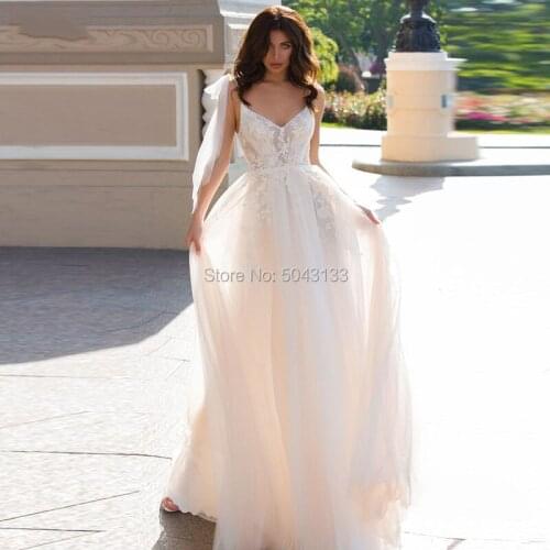 Chic Tulle Straps Wedding Dresses Champagne Lace Appliques A-Line Princess Bridal Gowns Floor Length Backless Vestido De Novia