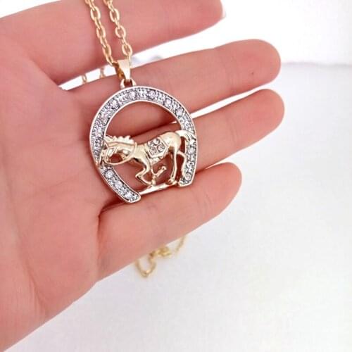 Hzew Horseshoe and running Horse pendant nacklace two colors necklaces