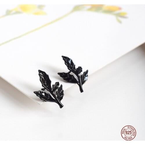 LKO 925 Sterling Silver Black/Silver Exquisite Maple Leaves Stud Earrings Fashion Personality Jewelry For Women Gift Ornaments