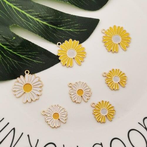 10pcs Enamel Daisy Flower Alloy Charms Pendants Oil Drop Sunflowers Earring Pendants DIY Fashion Jewelry Accessories Gifts YZ796