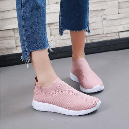 Sports Shoes Casual And Comfortable Running Sports Shoes Womens Soft-soled Mesh Flat Shoes New 2021