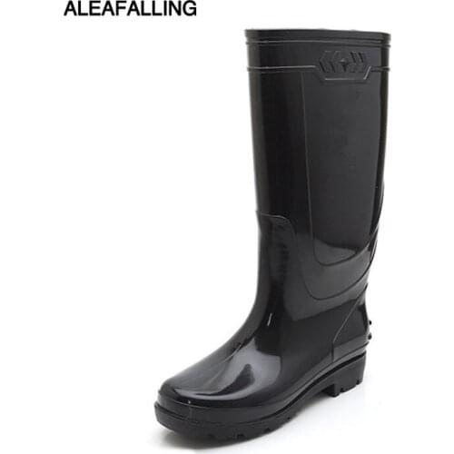 Aleafalling Trend Design Mid Calf Men Rainboots Waterproof PVC New Arrival Flat Shoes Garden Worker High Rain Rubber Boots M060