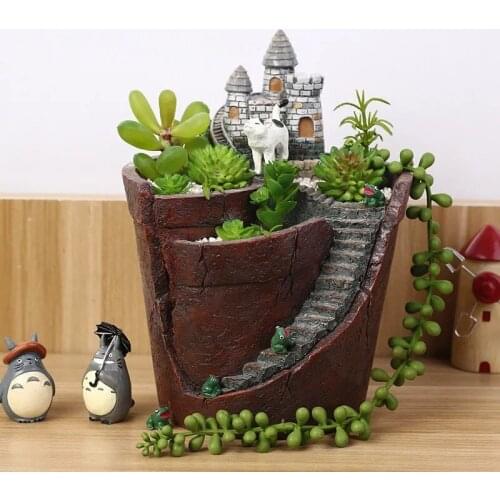 Creative Castle House Shaped Resin Garden Pot New Novelty Bonsai Plant Flower Pot For Office Desk Decorations Creative flowerpot