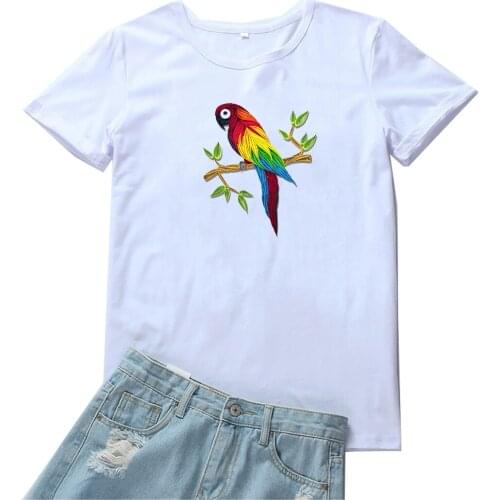 Parrot Tees Women Watercolor Painting Animal Pattern Tshirt Women Y2k Aesthetic Women T-shirts Vintage Streetwear Camiseta Mujer
