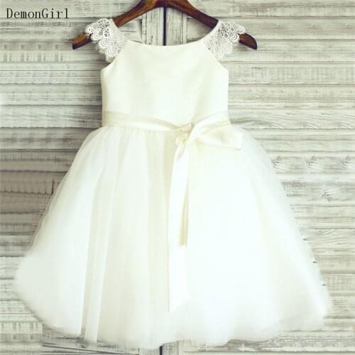 White Ivory Flower Girl Dresses Puffy Tulle Lace First Communion Dress O-Neck Cap Sleeves Children Baptism Gown