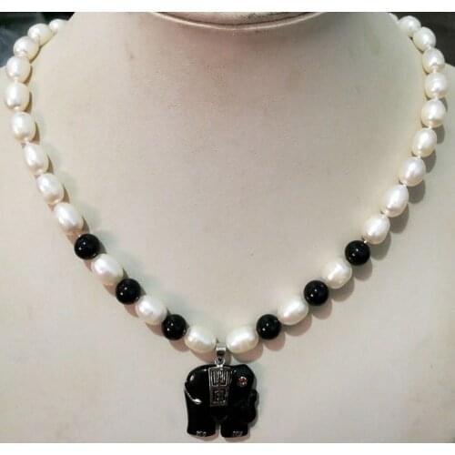 Natural 7-8MM White Akoya Pearl & Black Agate Elephant pendant necklace 18"