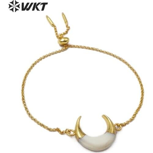 WT-B500 Natural Shell Bracelet Crescent Shape White Shell Bracelet With Gold Electroplated Chain Fashion Woman Shell Jewelry