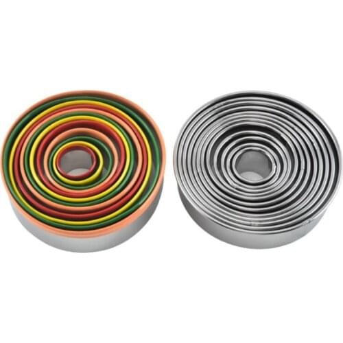Stainless Steel High Quality Biscuits Cutters Circle Cookie Cutters Keep the Shape Long Time Humanized Design Set Of 12