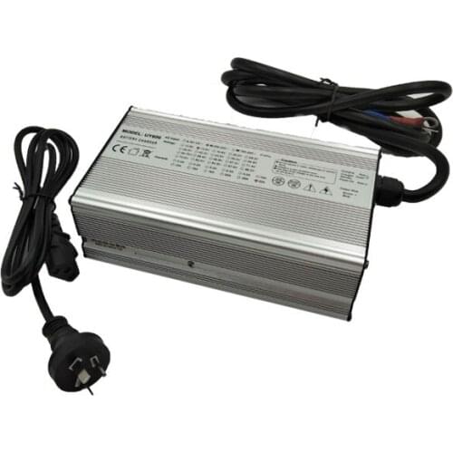 AC 12 volt 100ah lithium ion car battery charger 12v 30a lifepo4 battery charger