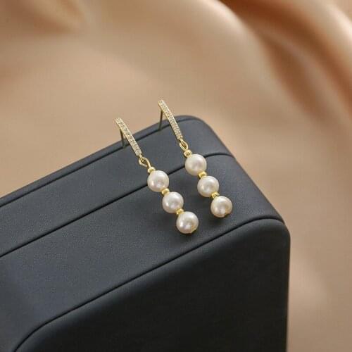 1 Pair Fashion Trend Simulation Pearl Long Earrings for Women Crystal Wedding Pendant Earrings Paert Jewelry Accessories