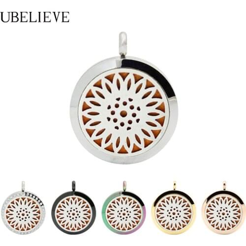 Hot Sale Flower Aromatherapy Essential Oil Diffusing Locket Necklace 30mm Hollow Perfume Locket Diffuser Locket Pendant