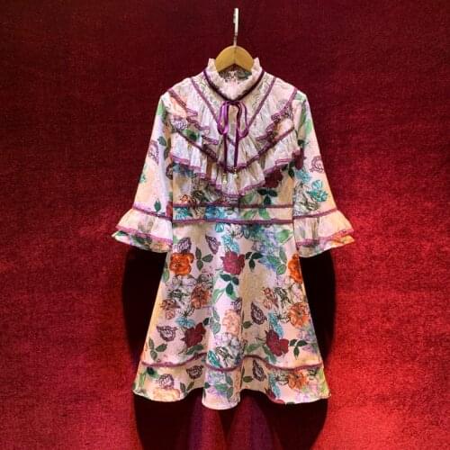 Temperament European early New autumn vintage printed heavy lace stitching cultivate morality show thin dress