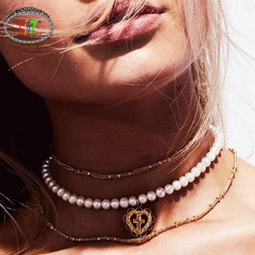 F.J4Z New Women Pearl Choker Necklaces Fashion Baroque Heart Hand Stone Pendants & Necklaces Simulated Pearl Collars Wholesale