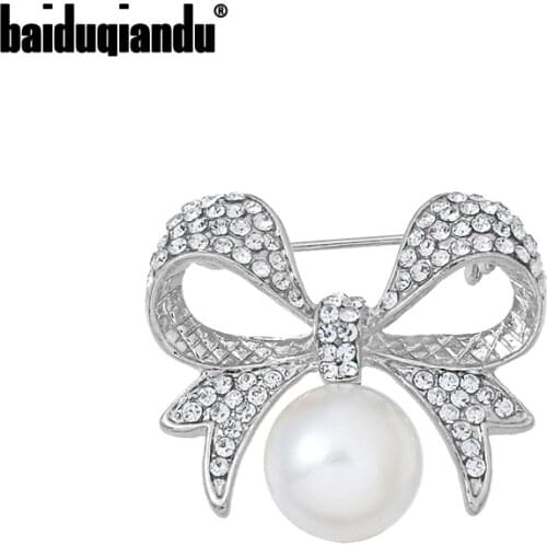Baiduqiandu brand Factory Direct Sale Crystal Rhinestones Bow Brooch Pins for Women with a simulated pearl