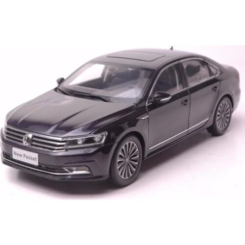 1:18 Diecast Model for Volkswagen VW Passat 2016 Dark Purple Alloy Toy Car Miniature Collection Gifts