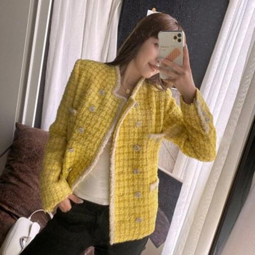Autumn New Fashion Women Stand Collar Plaid Yellow Tweed Jacket Pearls Double Breasted Vintage Elegant Ladies Tassels Twill Coat