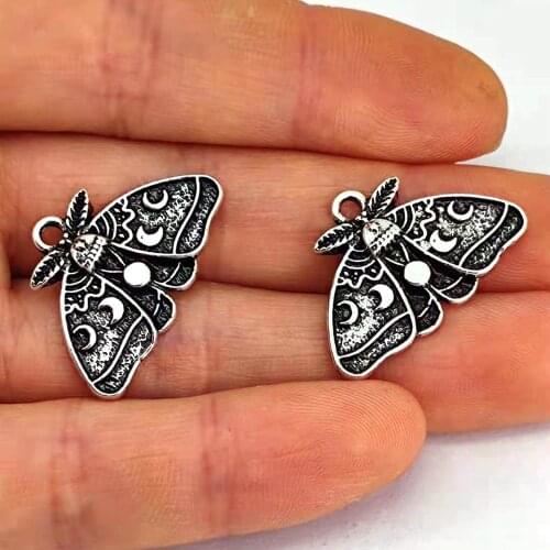 Hzew 50pcs Moon Moth Pendant charms Women Wedding Party Fashion Jewelry charms Gifts Female Bijoux for women man Accessories