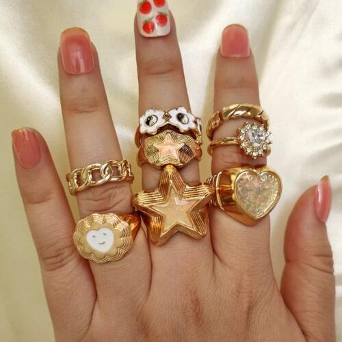 Transparent Shine Acrylic Crystal Star Moon Love Heart Rings For Women Gold Color Fashion Chunky Metal Chain Ring 2021 Jewelry
