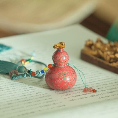 Fuzhou Traditional Lacquerware [Snail] Hand Toy Gourd Pendant