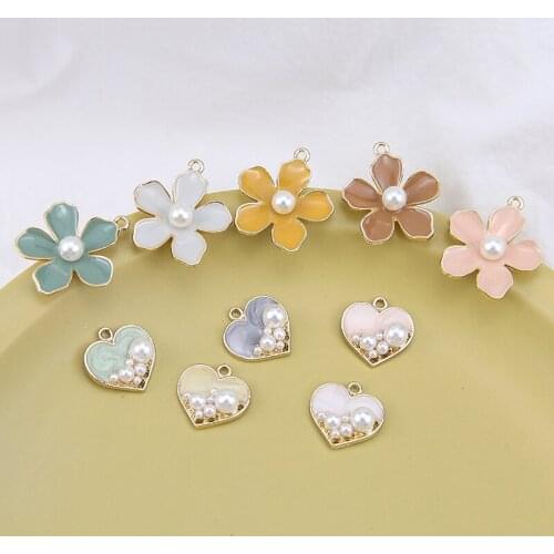Newest 30pcs/Lot Pearl Core Paved Enamel Alloy Charms Kawaii Spring Flower heart Shape Gold Tone Plated Oil Drop Earring Pendant