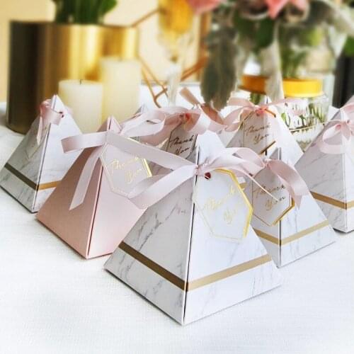 50pcs promotional Triangular Pyramid Leaves Marble Pineapple Wedding Favors Candy Box Party Supplies Bomboniere Thanks Gift Box