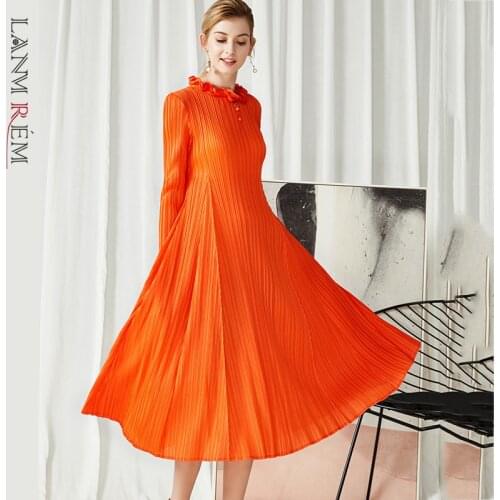 LANMREM Women Orange Big Size Ruffles Pleated Dress New Round Neck Long Sleeve Loose Fit Fashion Tide Spring Autumn 2021 2E1595