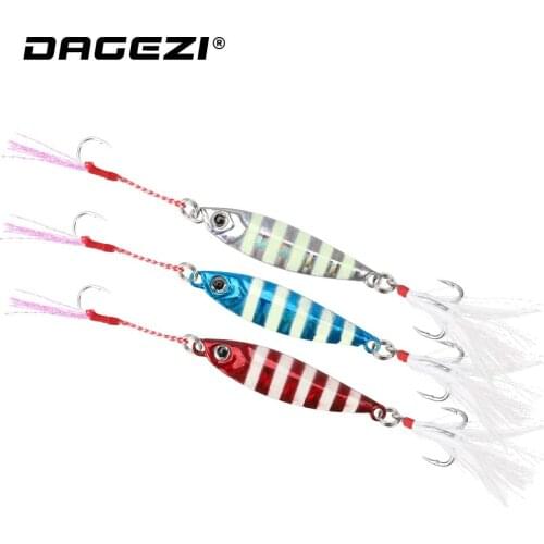 DAGEZI Luminous Metal Spoon Fishing Lure With Feather Sinking Bait 20g Metal Jig Hard Bait For Carp Fishing Rope swimbait