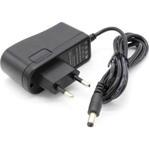 US EU Charger DC12.6V 12 V 18650 Batteria Al Litio Charger DC 5.5*2.1 MILLIMETRI + Trasporto Libero AC Smart Power Adapter