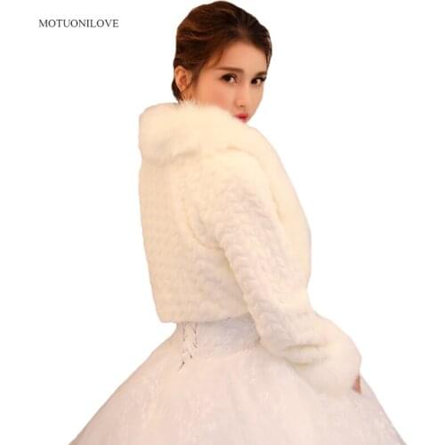 2019 New Arrival Faux Fur Bridal Jacket Wraps Autumn Winter Warm Party Shrugs Boleros Wedding Fur Coat Bride Cape Mariage Femme
