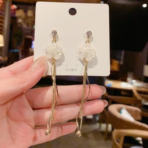 JUWANG Hot Sale Luxury Ladies Stud Earrings Gold Color Long Tassel Pendant Dangle Earrings For Women Fashion Jewelry Piercing