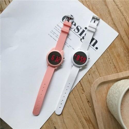 Hot Sale LED Round Mirror Watch Female Student Style Simple Design Kitten Head Cartoon Cute Electronic Wrist Watch School Clock