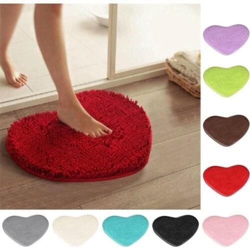 New Hot Heart Shaped Coral Fleece Rug Carpet Bedroom Floor Mat Artificial Wool Hairy Carpet Mat Bedside Rugs Home Textiles Decor