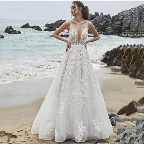 Sexy Appliques V-Neck Wedding Dress with Flower Custom Made Tulle Bridal Gowns A-Line Dresses