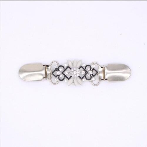 2018 new Korean fashion alloy diamond sweater clip womens wild clothing cardigan connection buckle