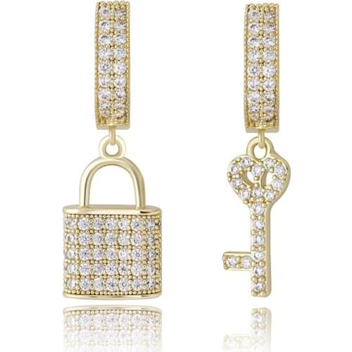 1 pair Hip Hop CZ Stone Paved Bling Ice Out Lock Key Lovers Earrings for Men Women Unisex Fashion Jewelry Drop Shipping