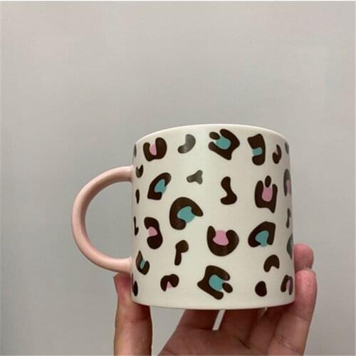 2021 summer fashion simple pink girl gift leopard print contrast printing ceramic coffee mark cup drinking water with LOGO