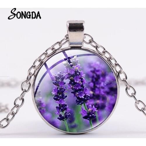 Beautiful Lavender Bloom Branch Necklace Purple Flower Field Patterns Glass Round Pendant Charm Female Hopeful Necklaces