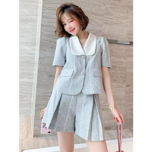 Fashion jacquard contrast color lapel jacket + high waist pleated wide leg shorts suit womens early autumn 2020