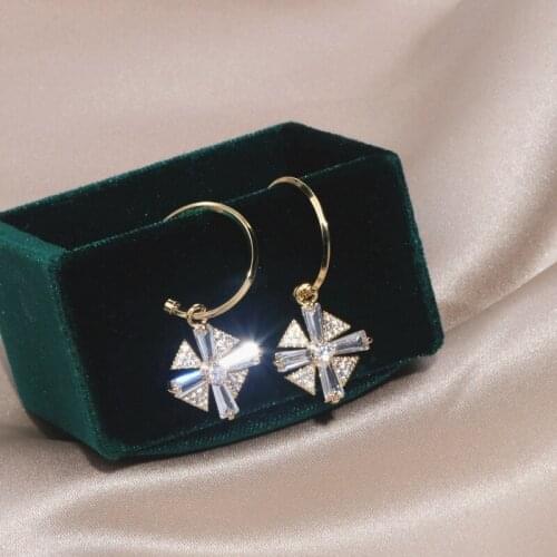 Luxury AAA Cubic Zirconia Ear Jewelry Circle Hoop Earrings for Women Trendy Personality Wedding Earrings Gifts Wholesale