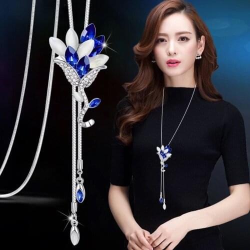 2021 Korean Fashion Long Chain Opal Sweater Pendant Necklace For Women Jewelry Blue White Rhinestone Flower Necklaces Girl
