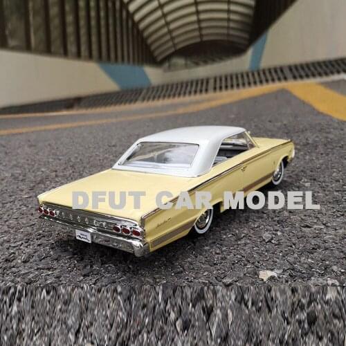 Diecast 1:18 Alloy Pull Back Toy Mercury Marauder 1964 Car Model Of Childrens Toy Cars Original Authorized Authentic Kids Toys